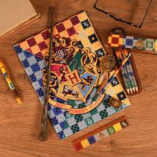 Hogwarts Bumper Stationery Set