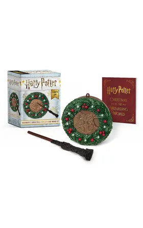 Hogwarts Christmas Wreath and Wand Set: Lights Up!