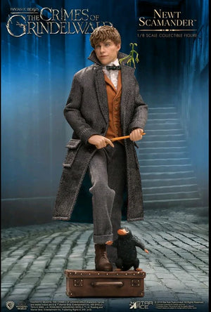 Newt Scamander 1/8 Scale Crimes of Grindelwald Collectible Figurine