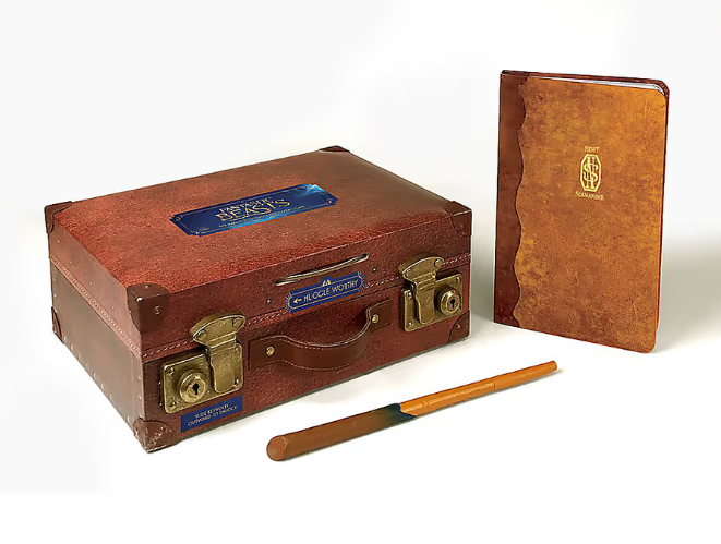 Magizoologist's Discovery Case Replica