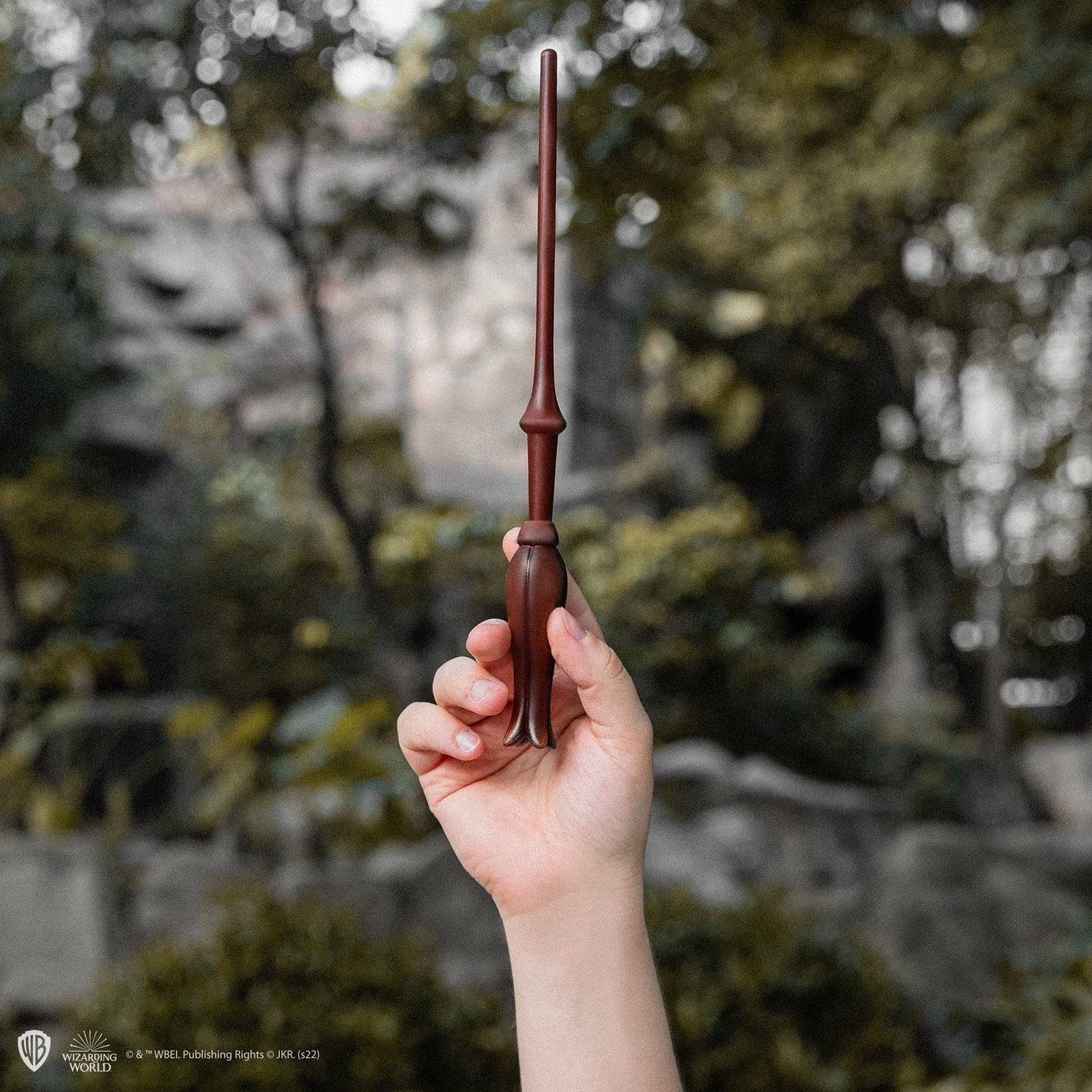 Luna Lovegood Wand Pen and Wand Stand with Bookmark